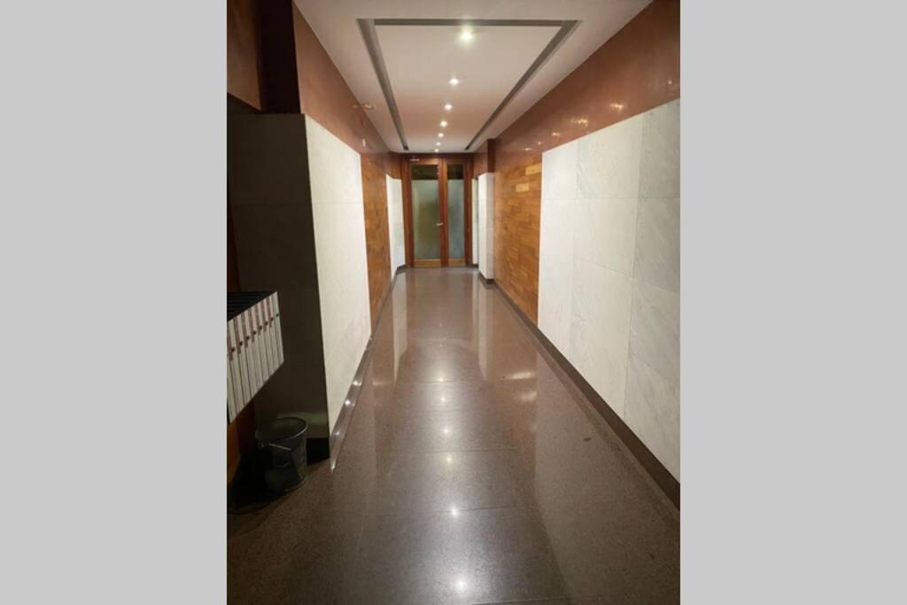Maison San Isidoro - Garaje y Wifi Gratuito León Exterior foto
